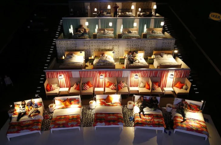 cinema-bed-moscow-10