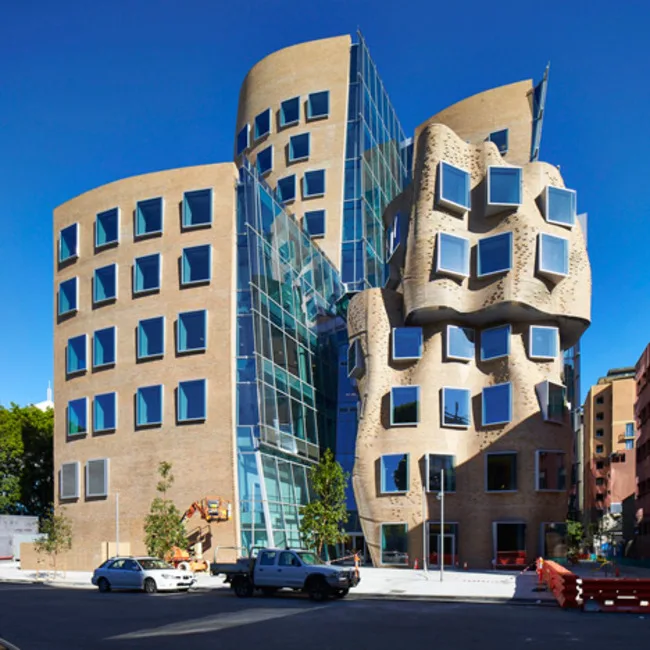 curvedschool1