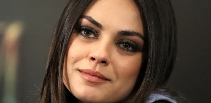 Η Mila Kunis στη συνέντευξη τύπου για την ταινία Oz the Great and Powerful στη Μόσχα.