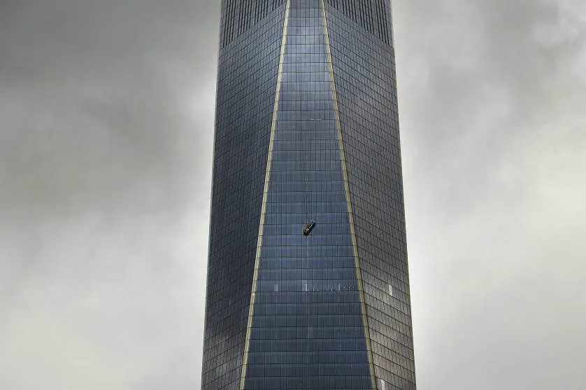 BESTPIX - One World Trade Center Window Washers Trapped In Dangling Scaffolding