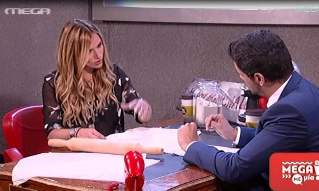 Η Ελένη Τσολάκη και ο Δημήτρης Ουγγαρέζος σε τηλεοπτικό πλατό.