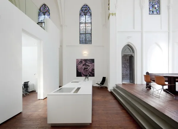 residential-church-xl-by-zecc_001