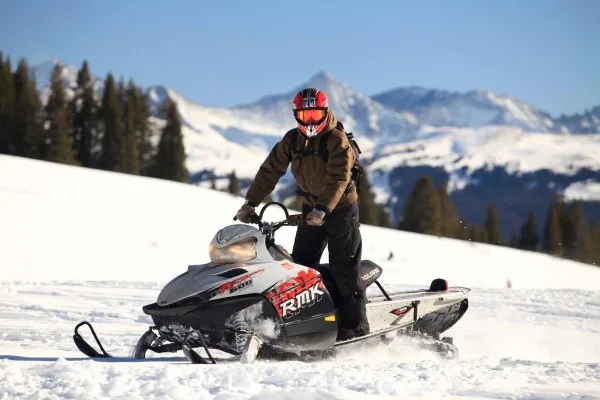 smallsnowmobiles_sm-16
