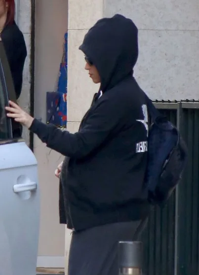 EXCLUSIVE: Shakira goes incognito in Barcelona