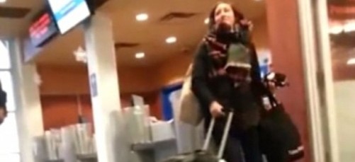 Απίστευτο video: Έχασε το φέρι μποτ και έγινε… viral στο Υoutube!