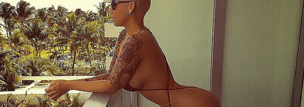 Η Amber Rose στην πιο sexy φωτογράφιση εως τώρα για το 2015