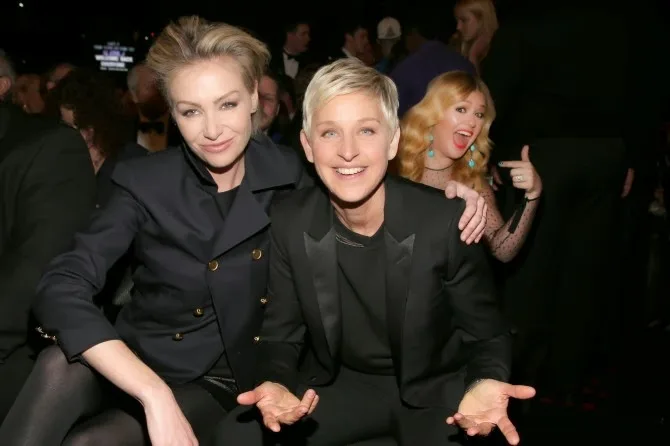Η Ellen DeGeneres και η Portia de Rossi σε εκδήλωση.