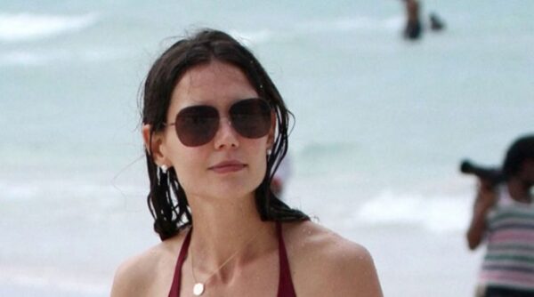 Katie Holmes: Μήπως είναι υπερβολικά αδύνατη;