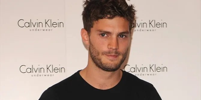 Ο Τζέιμι Ντόρναν σε εκδήλωση της Calvin Klein.