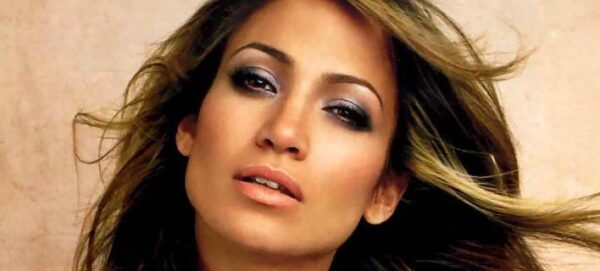 Αβαφη και αγνώριστη η Jennifer Lopez στους δρόμους της Νέας Υόρκης