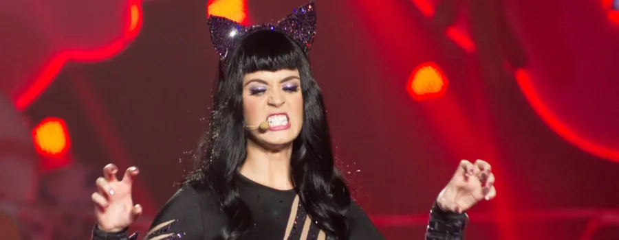 Η Katy Perry σε προωθητική εμφάνιση για το ημίχρονο του Super Bowl.