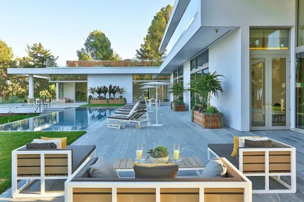 Spectacular New Estate At North Faring Road, Bel Air