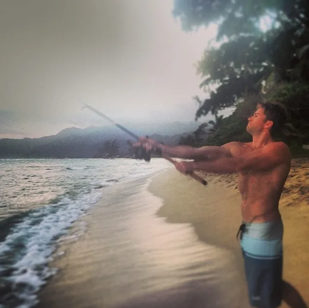 A Definitive Ranking Of Scott Eastwood s Instagrams Of His Pecs