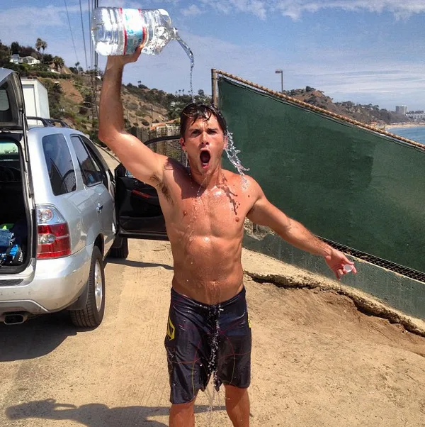 Definitive Ranking Of Scott Eastwood s Instagrams Of His Pecs