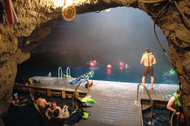 Diving-_Crater_5