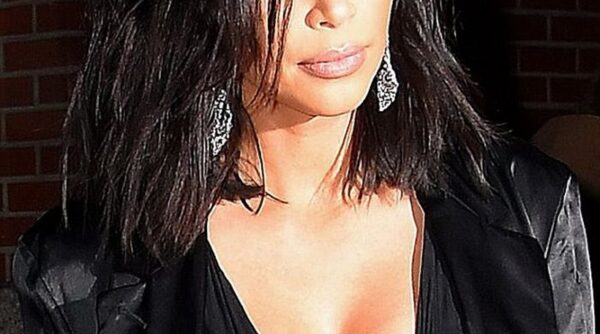 Η Kim Kardashian για ακόμη μια φορά προκαλεί με την εμφάνισή της