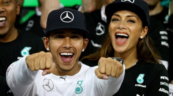 Μάλιστα! Η Nicole Scherzinger παράτησε τον Lewis Hamilton γιατί δεν θέλει οικογένεια!