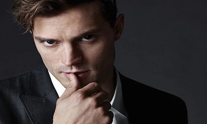 Ο Jamie Dornan ως Christian Grey στην ταινία 50 Αποχρώσεις του Γκρι