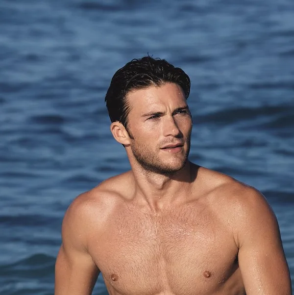 Ranking Of Scott Eastwood s Instagrams Of His Pecs