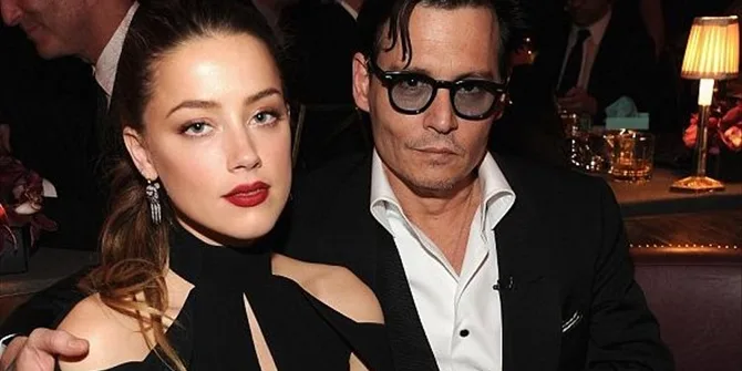 Ο Johnny Depp και η Amber Heard σε κοινή τους εμφάνιση.