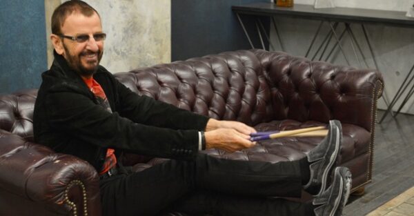 Ιστορική συνεργασία Skechers – Ringo Starr!