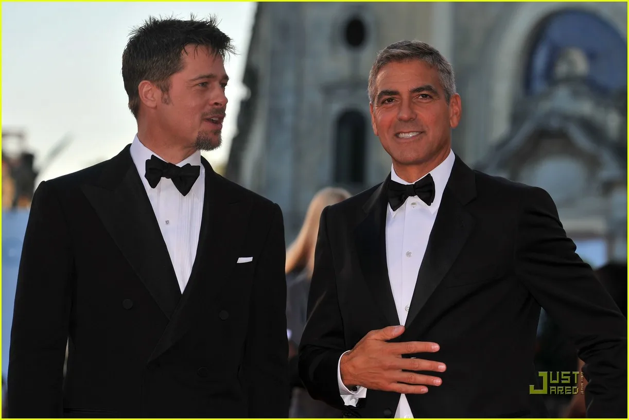 brad-pitt-burn-after-reading-premiere-08
