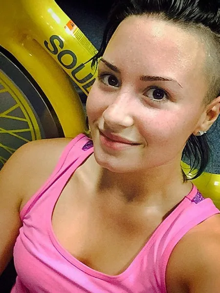 demi-lovato-no-make-up-1