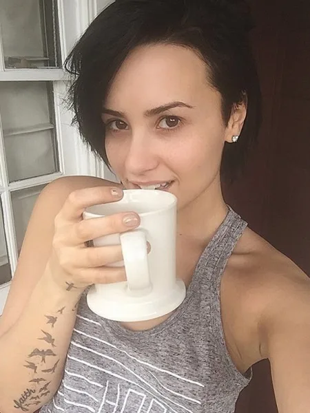 demi-lovato-no-make-up-5