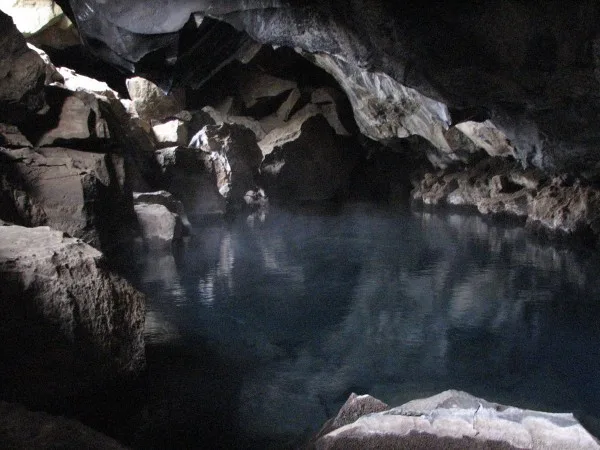 does-grjtagj--a-cave-in-iceland-look-familiar.jpg.pagespeed.ce.oUOTETGqJf