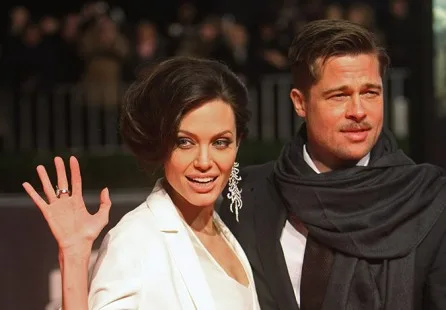 Ο Brad Pitt και η Angelina Jolie σε επίσημη εμφάνιση στο κόκκινο χαλί.