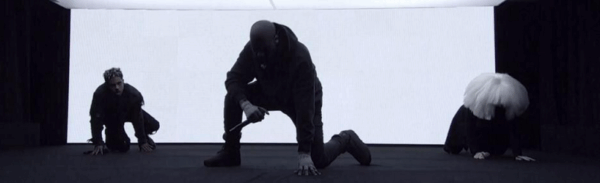 Δείτε τον Kanye West να ερμηνεύει το νέο του single στο Saturday Night Live!