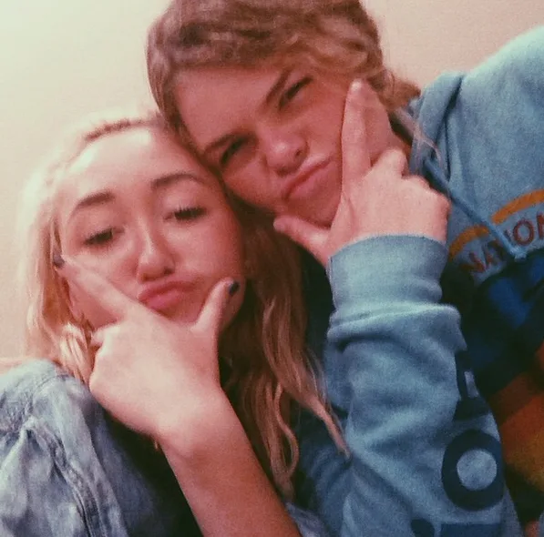Audrey noahcyrus • Φωφίες και βίντεο στο Instagram