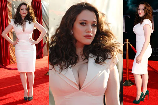 Η Kat Dennings με λευκό φόρεμα σε κόκκινο χαλί