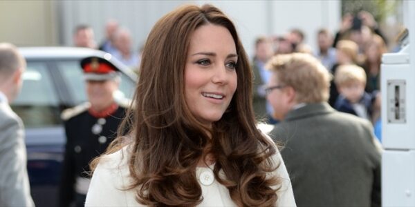 Πότε γεννάει η Kate Middleton και ποιο είναι το φύλο του μωρού;
