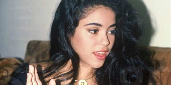 Σπάνιες φωτογραφίες: Έτσι ήταν η Shakira στην εφηβεία της