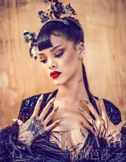 Rihanna-HB-China-1-435x560