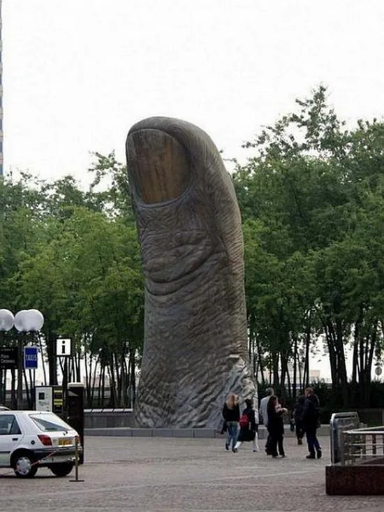 Weird_Monuments_15
