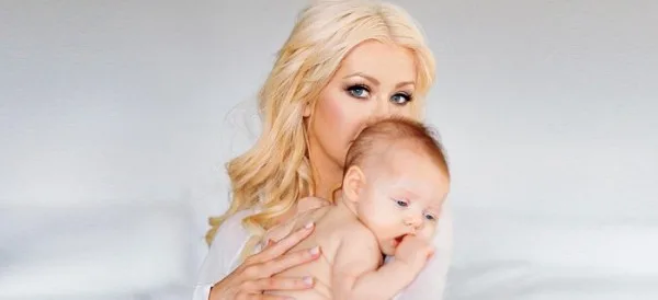 christina-aguilera-1-700x320