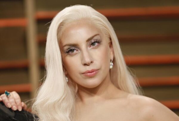 Δείτε το σούπερ σέξυ ατύχημα της Lady Gaga στο κέντρο της Νέας Υόρκης! Όλα στη φόρα