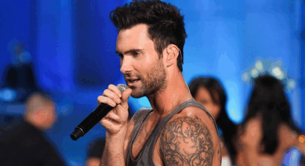 Οι Maroon 5 μεταμφιεσμένοι, τραγούδησαν σε περαστικούς στο μετρό!