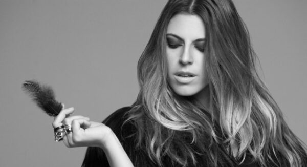 Κυκλοφορεί σήμερα το νέο άλμπουμ της Angelika Dusk «Marionette»!