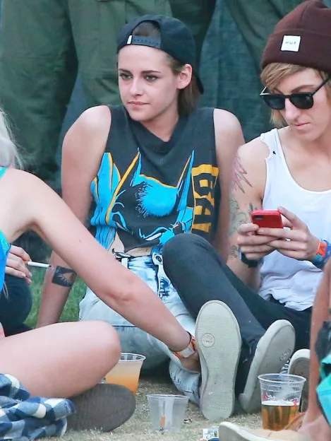 Kristen-Stewart-Alicia-Cargile-Coachella-Pictures1