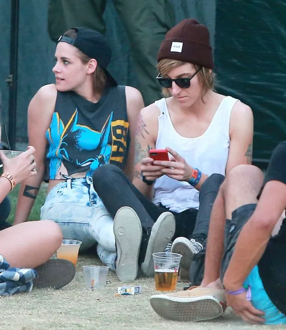 Kristen-Stewart-Alicia-Cargile-Coachella-Pictures2