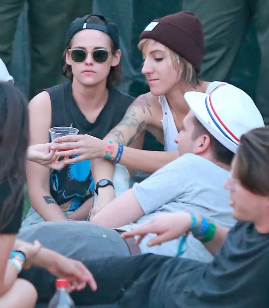 Kristen-Stewart-Alicia-Cargile-Coachella-Pictures4