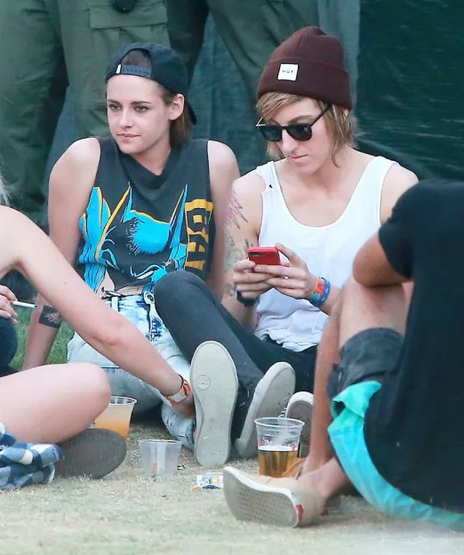 Kristen-Stewart-Alicia-Cargile-Coachella-Pictures5