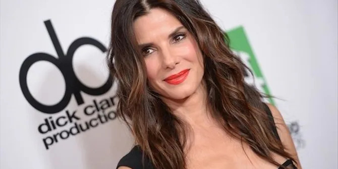 Η Sandra Bullock σε επίσημη εκδήλωση.