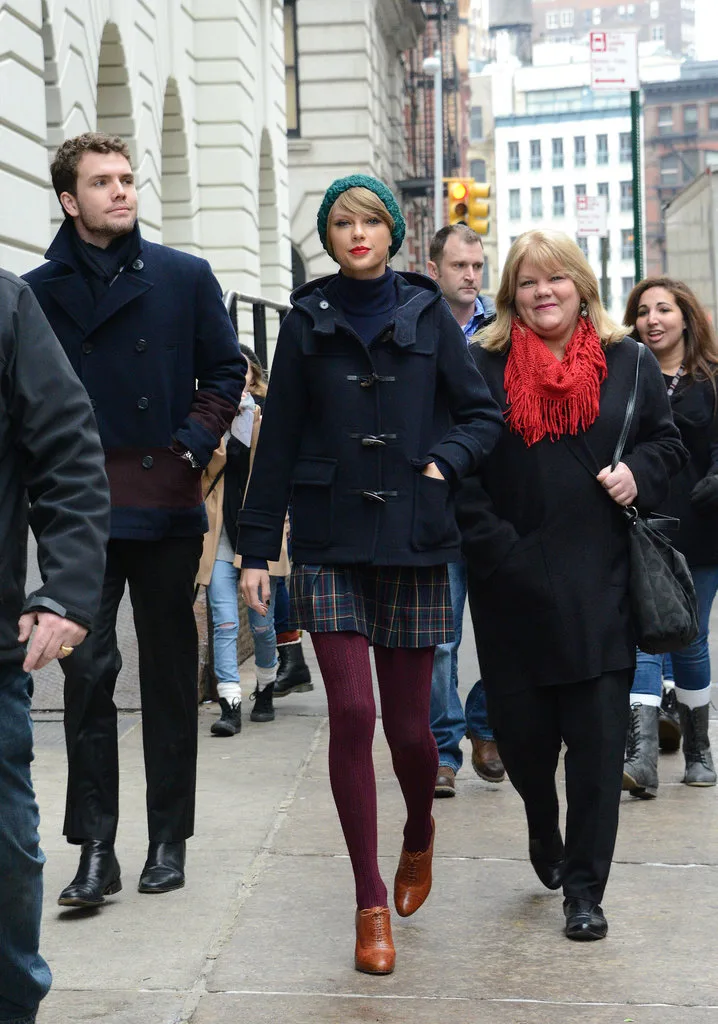 When-he-probably-like-NYC-so-beautiful-Taylor
