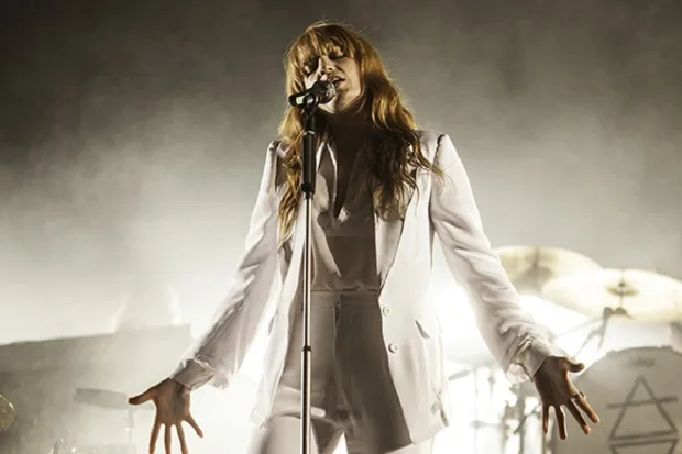 Η Florence Welch των Florence and The Machine στη σκηνή