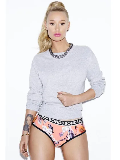 iggy-azalea-underwear-bonds-4-420x560