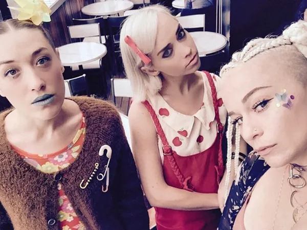 katy-perry-tokyo-prismatic-tour-the-dolls-sarah-hudson-japan-8